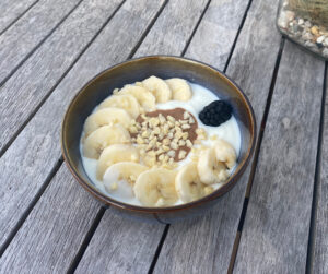 Joghurt Banane mit Mandel
